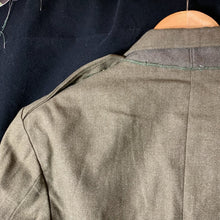 Lade das Bild in den Galerie-Viewer, Original WW2 US Army Class A Dress Jacket 1942 - Private Ryan Prop - 38" Regular - The Militaria Shop