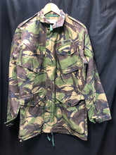 Lade das Bild in den Galerie-Viewer, Genuine British Army Surplus Combat Jacket Smock DPM - Size 190/104 - The Militaria Shop