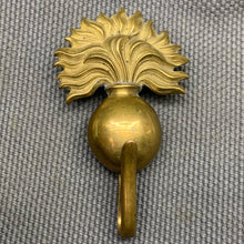 Load image into Gallery viewer, Original WW1 British Army Grenadier Guards Cloak Hook Badge - The Militaria Shop