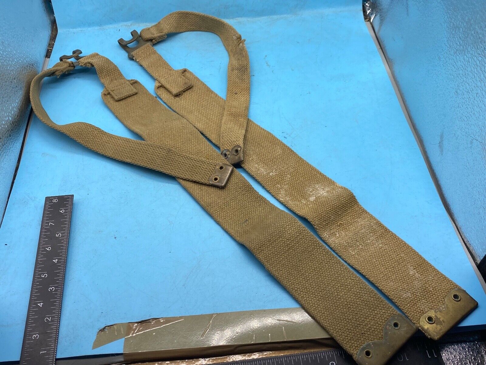 Original Pair of British Army 37 Pattern Khaki Canvas L-Straps - The Militaria Shop