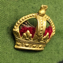 Lade das Bild in den Galerie-Viewer, Original WW1/WW2 British Army Rank Crown - The Militaria Shop