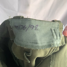 Lade das Bild in den Galerie-Viewer, Genuine British Army Surplus OD Green Lightweight Combat Trousers Size 75/76/92 - The Militaria Shop