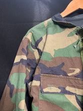 Charger l'image dans la galerie, US Army Jacket Mens Woodland Camo Combat Military Protective - X-Small - The Militaria Shop