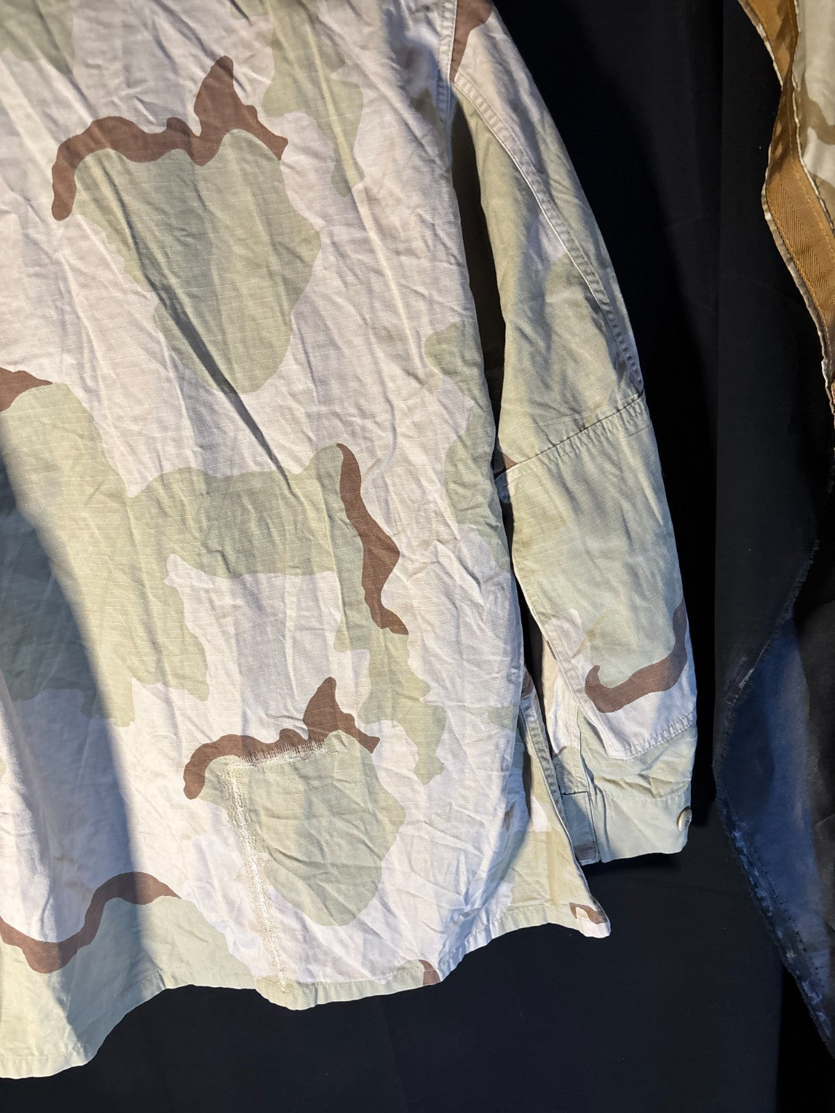 Gulf War US Army DCU Camouflaged Combat Field Coat/Jacket - Large/Regular - The Militaria Shop