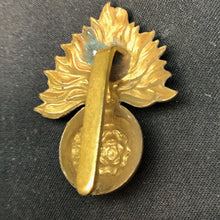 Load image into Gallery viewer, Original WW2 British Army Cap Badge - Royal Fusiliers - The Militaria Shop