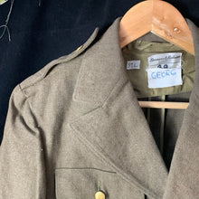 Lade das Bild in den Galerie-Viewer, Original WW2 US Army Class A Dress Jacket 1942 - Private Ryan Prop - 39" Large - The Militaria Shop