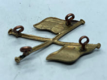 Load image into Gallery viewer, Original WW1 / WW2 British Army Signallers Flag Sleeve Qualification Badge - The Militaria Shop