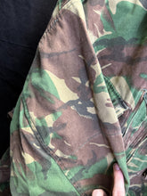Charger l'image dans la galerie, Surplus British Army DPM Pattern Camouflaged Smock Combat-170/`112 - The Militaria Shop
