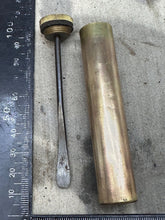 Load image into Gallery viewer, Original WW1 British Army SMLE Enfield Brass Oil Bottle - EFD - The Militaria Shop
