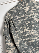 Load image into Gallery viewer, Surplus US Army ACU Combat Uniform Jacket-Medium Long - The Militaria Shop