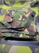 Charger l'image dans la galerie, Original British Army Field Pack / Gas Mask DPM Bag - New Unissued - The Militaria Shop