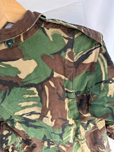 Load image into Gallery viewer, Genuine British Army Surplus DPM Camouflaged 1968 Pattern Smock - Size 36" Chest - The Militaria Shop