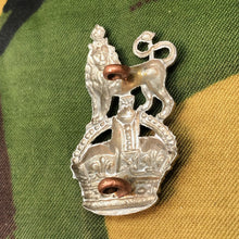 Charger l'image dans la galerie, Original WW1 British Army Cap Badge - Queen's Own Royal West Kent Regiment - The Militaria Shop