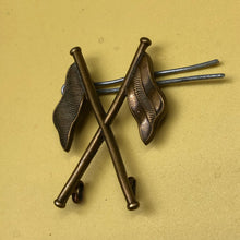 Load image into Gallery viewer, Original WW2 British Army Brass Signallers Flag Sleeve Badge - The Militaria Shop