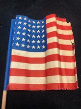 Load image into Gallery viewer, Original WW2 US Army Paper "Victory Flag" - Victory in Europe - The Militaria Shop