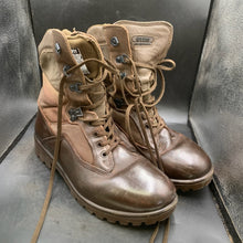 Charger l'image dans la galerie, British Army Surplus Brown Leather YDS Combat Patrol Boots - Size UK 9 M - The Militaria Shop