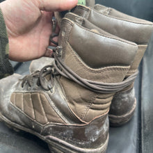 Charger l'image dans la galerie, Army Brown Leather BATES Patrol Combat Boots - Size EU 42 - UK 8M - The Militaria Shop
