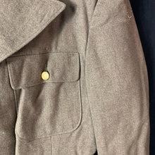 Lade das Bild in den Galerie-Viewer, Original WW2 US Army Class A Dress Jacket 1942 - Private Ryan Prop - 39" Large - The Militaria Shop