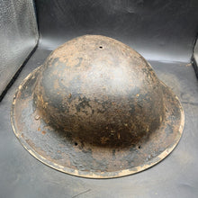 Lade das Bild in den Galerie-Viewer, Original British Army WW2 Combat Steel Helmet - The Militaria Shop