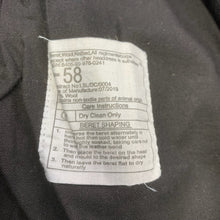 Charger l'image dans la galerie, British Army Welsh Guards Beret - Size 57 - The Militaria Shop