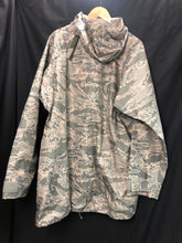 Lade das Bild in den Galerie-Viewer, US Air Force ABU Camo Orc Industries Parka Improved Rain Jacket - Medium - The Militaria Shop