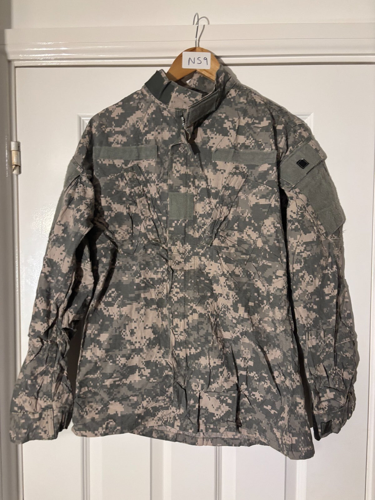 Surplus US Army ACU Combat Uniform Jacket -Size Small-Long - The Militaria Shop