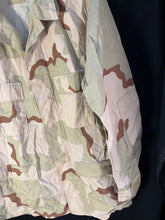 Charger l'image dans la galerie, Gulf War US Army DCU Camouflaged Combat Field Coat/Jacket - Large/Long - The Militaria Shop