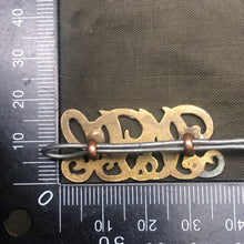 Lade das Bild in den Galerie-Viewer, Original WW1 British Army Royal Army Pay Corps RAPC Brass Shoulder Title - The Militaria Shop