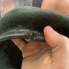 Lade das Bild in den Galerie-Viewer, Genuine British Army Forces Beret - Light Infantry - Size 56 - The Militaria Shop