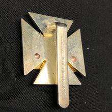 Charger l'image dans la galerie, Genuine British Army Royal Gloucestershire, Berkshire & Wiltshire Reg Cap Badge - The Militaria Shop