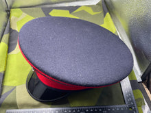 Lade das Bild in den Galerie-Viewer, Original British Army - REME Cap & Badge - Size 58cm - The Militaria Shop