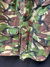 Charger l'image dans la galerie, Genuine British Army DPM Camouflaged Combat Field Jacket - Size 170/88 - The Militaria Shop