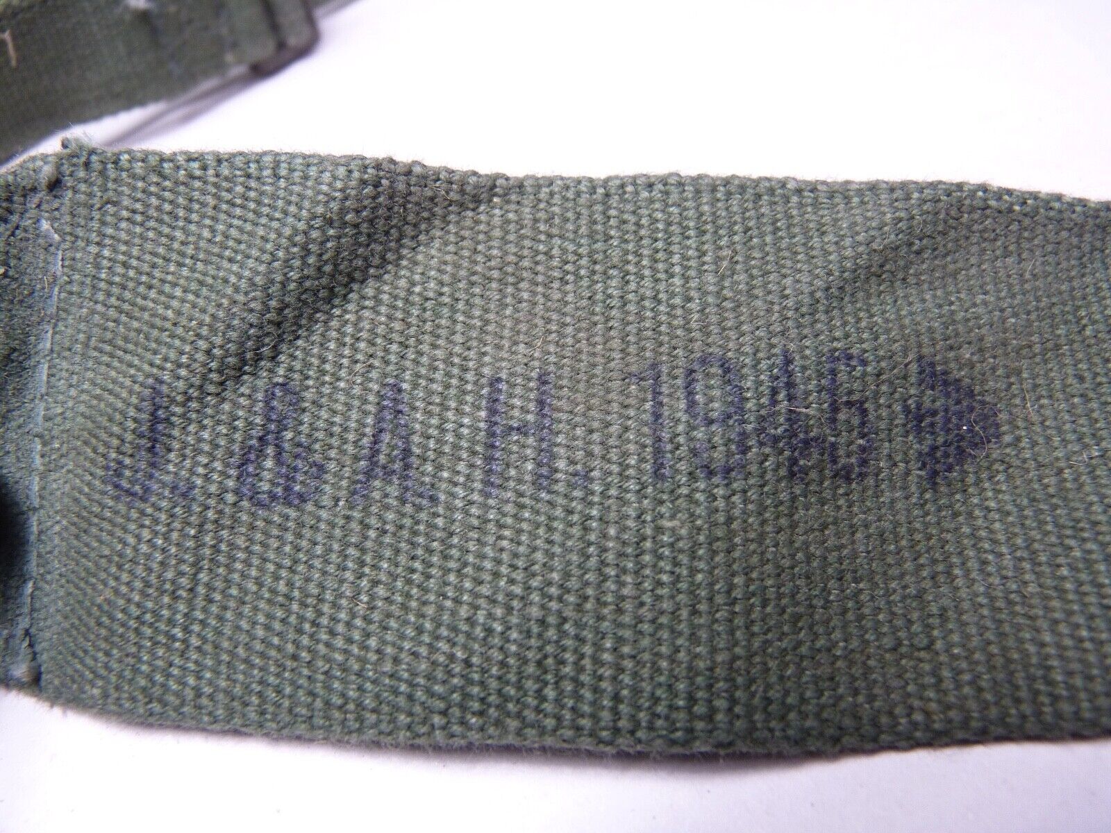 Original WW2 British Army 44 Pattern Shoulder / Extended Equipment Strap - 1945 - The Militaria Shop