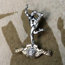 Load image into Gallery viewer, Genuine British Army Cap Badge - Royal Corps of Signals - The Militaria Shop