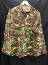 Charger l'image dans la galerie, Genuine British Army Camouflage DPM Jacket - Size 170/104 - The Militaria Shop