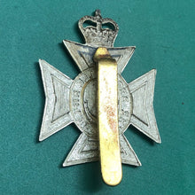 Lade das Bild in den Galerie-Viewer, Genuine Canadian Army Cap Badge - Brockville Rifles - The Militaria Shop