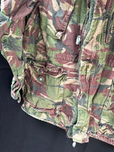 Lade das Bild in den Galerie-Viewer, Genuine British Army DPM Camouflaged Combat Field Jacket - Size 170/112 - The Militaria Shop