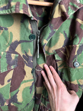 Load image into Gallery viewer, Surplus British Army DPM Pattern Camouflaged Smock Combat-40in Chest - The Militaria Shop