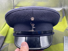 Charger l'image dans la galerie, Original British Army - Royal Signals Cap & Badge - Size 58cm - The Militaria Shop