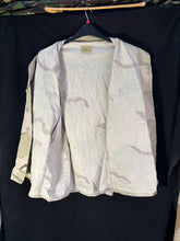 Load image into Gallery viewer, Gulf War US Army DCU Camouflaged Combat Field Coat/Jacket - Large/Regular - The Militaria Shop