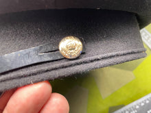 Lade das Bild in den Galerie-Viewer, Original British Army Royal Engineers Peaked Cap - 56cm - The Militaria Shop