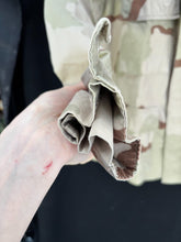 Load image into Gallery viewer, Gulf War US Army DCU Camouflaged Combat Field Coat/Jacket - Medium/Short - The Militaria Shop
