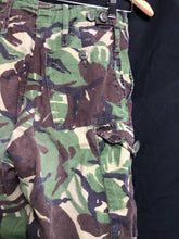 Charger l'image dans la galerie, Genuine British Army DPM Camouflaged Lightweight Trousers - Size 75/68/84 - The Militaria Shop