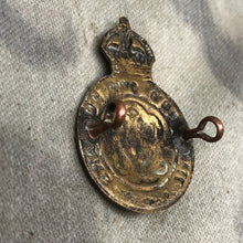 Load image into Gallery viewer, Original WW2 British Army 7th Queen's Own Hussars Cap Badge - The Militaria Shop