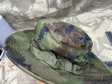 Load image into Gallery viewer, Genuine US Army Jungle Camouflage Boonie Sun Hat Hot Weather Type II - Size 8 - The Militaria Shop