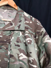 Lade das Bild in den Galerie-Viewer, British Army MTP Camouflaged Combat Jacket Warm Weather - Size 170/88 - The Militaria Shop