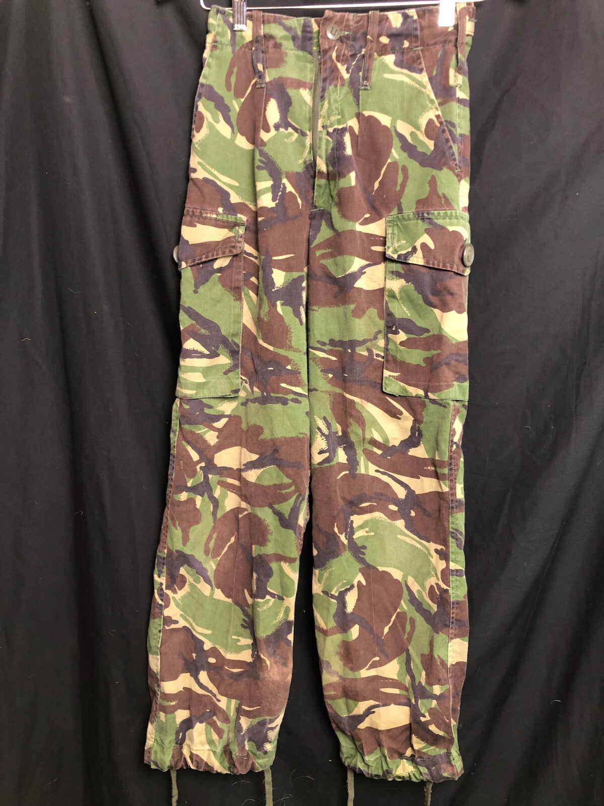 Genuine British Army DPM Camouflaged Lightweight Trousers - Size 75/68/84 - The Militaria Shop