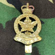 Load image into Gallery viewer, Original Canadian Army Royal Montreal Regiment Cap Badge - The Militaria Shop