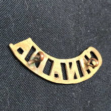 Load image into Gallery viewer, Original WW1 Canadian Army Brass Shoulder Title - CANADA - The Militaria Shop