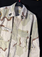 Charger l'image dans la galerie, Gulf War US Army DCU Camouflaged Combat Field Coat/Jacket - Large/X-Long - The Militaria Shop